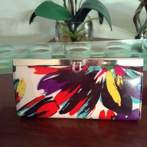 Bundle 2 items for $30! "APT 9" Wallet!